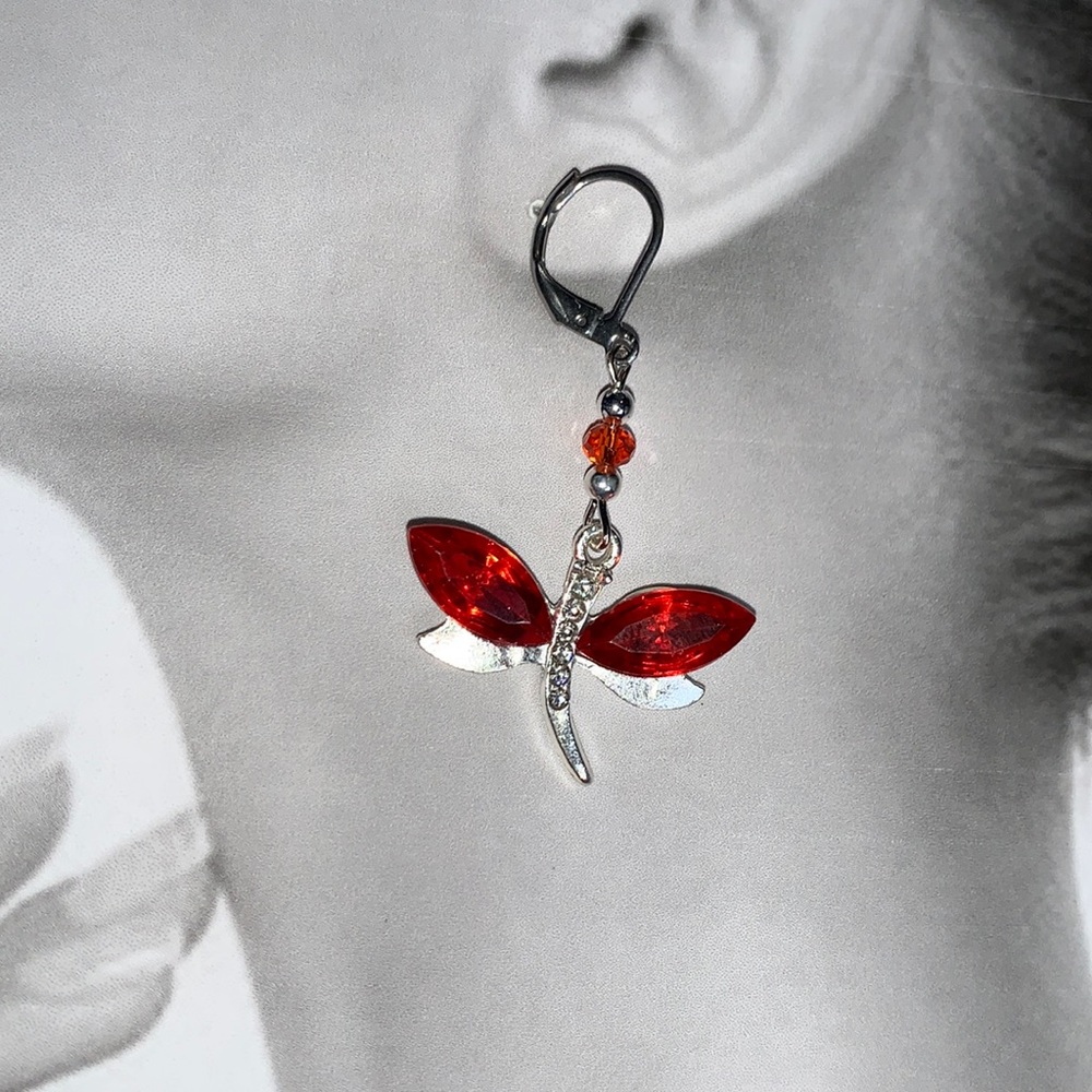 Orange Drop Dangling Dragonfly Pendant Lever-back Earrings w fauceted glass bead